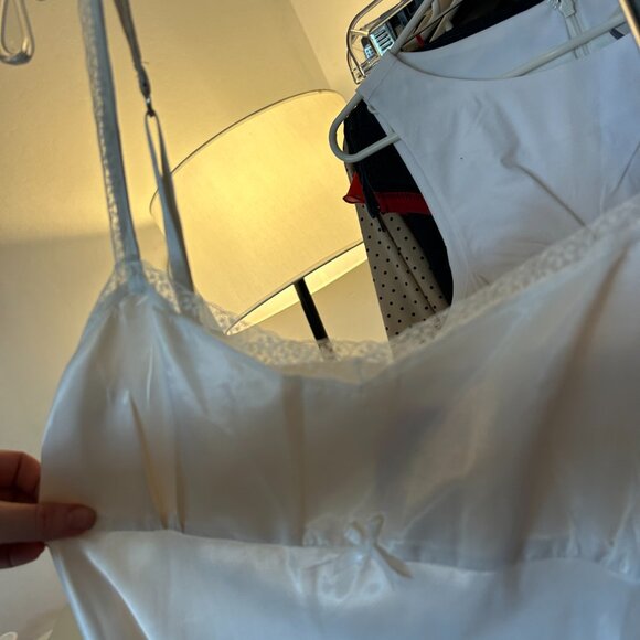 UNIF Cloud Dress - Picture 5 of 8